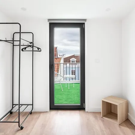 Altido Sunny Apt With Terrace Near Centre Apartment *